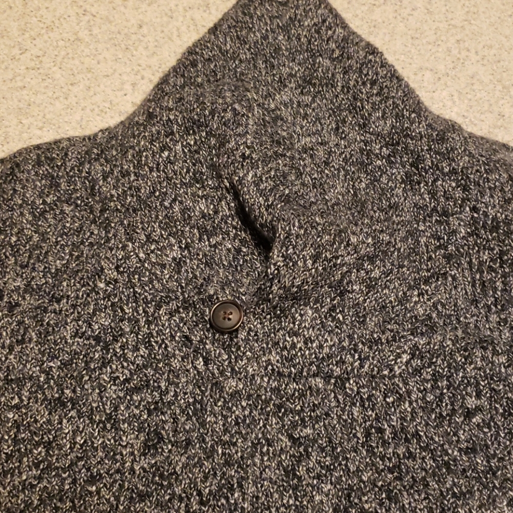Sweater - Picture 2 of 4